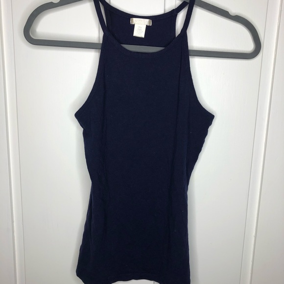 Two Tank Tops - Picture 4 of 6